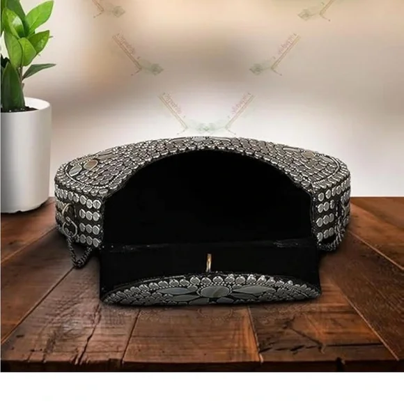 Silver clutch/ hand bag / shoulder bag with mother of pearl flowers - Picture 3 of 6